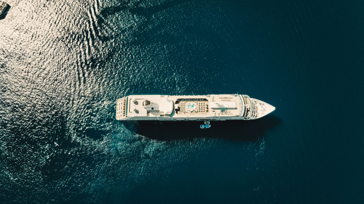 Luxury Cruise Booking Agent